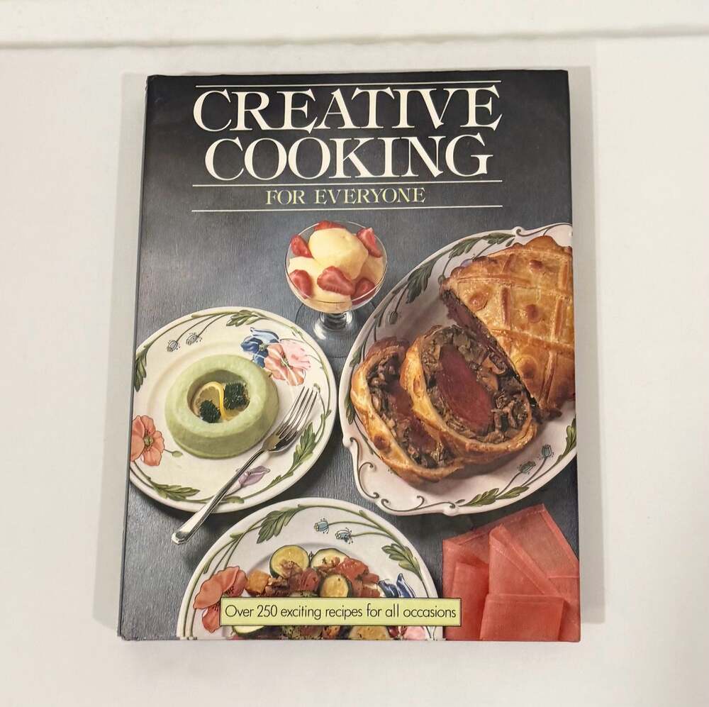 Hamlyn Creative Cooking for Everyone Cookbook by Müller & Piepenbrock 1982